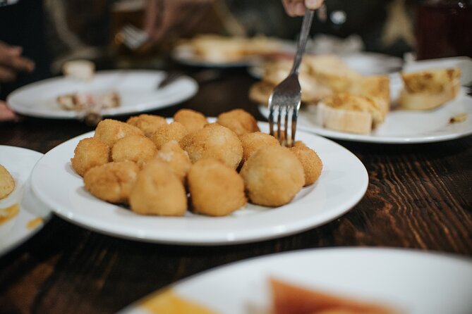 Tapas Tour Madrid Experience - The route from Santa Ana to Plaza Mayor