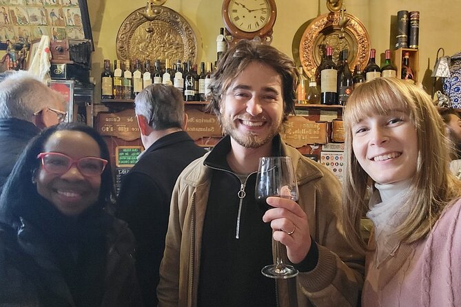 Tapas&Tours with Leo - Tasting Culture and History - Meeting Leo at Plaza Isabel la Católica