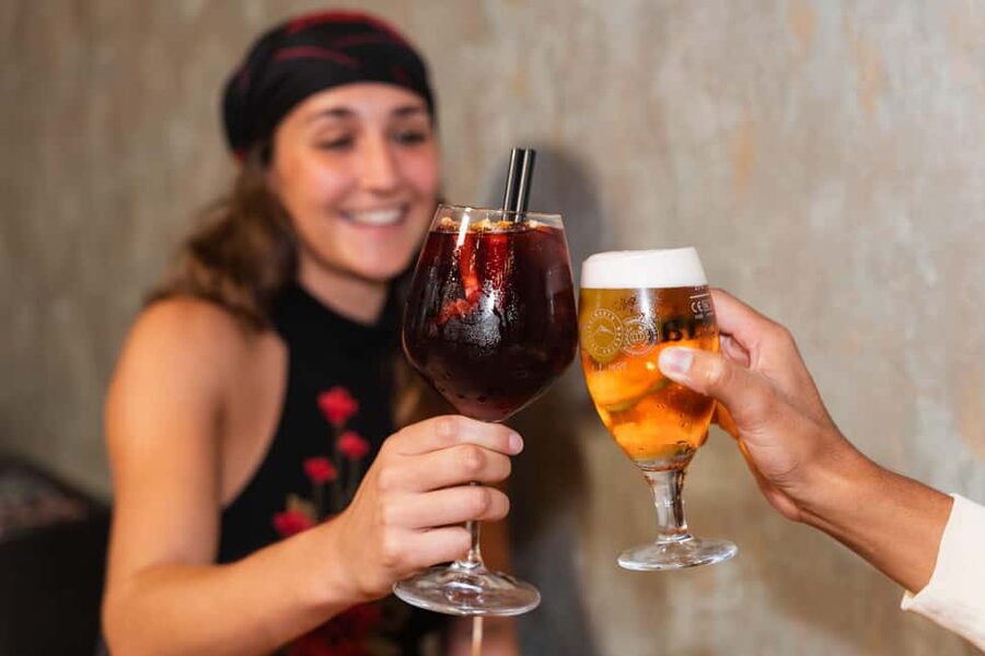 Tenerife: Gourmet Tapas and Wine Tour - Four tapas and four drinks at an easy pace
