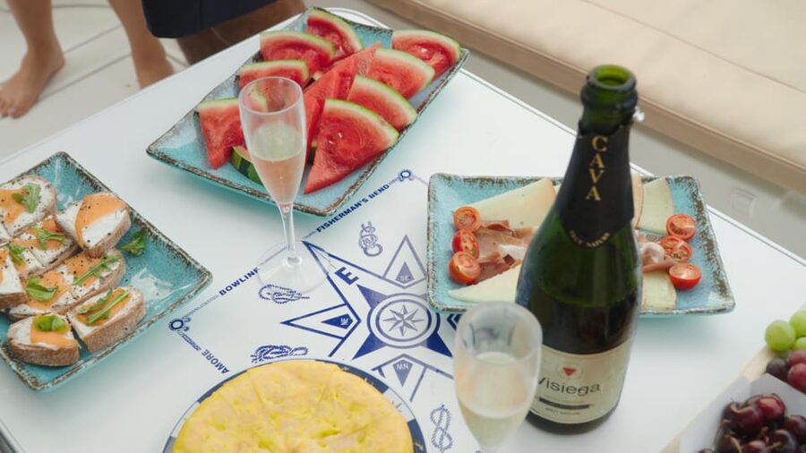 Tenerife: Shared Yacht Cruise with Champagne and Tapas - Who should book, and who should think twice