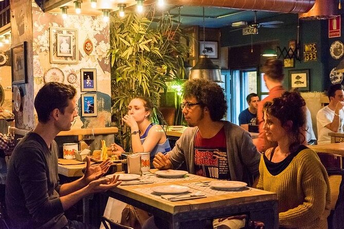 The Granada Evening Tapas Crawl by Food Lover Tour - The evening schedule and walking demands