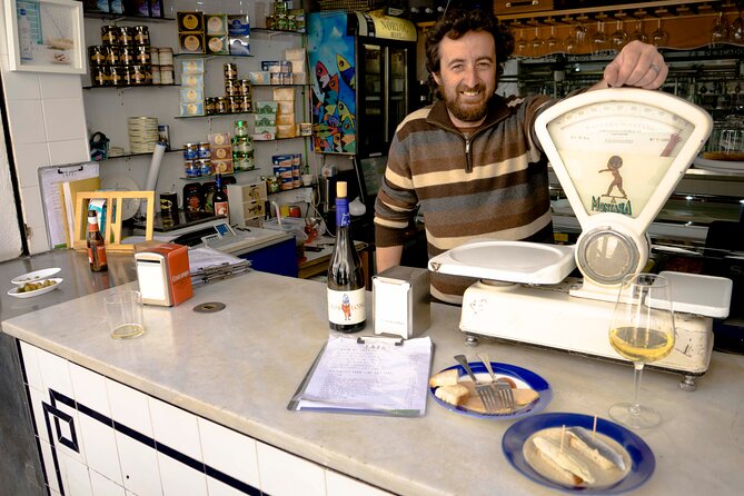 The Seville Market & Tapas Tour by Food Lover Tour - Mercado de la Feria and the practical side of local food