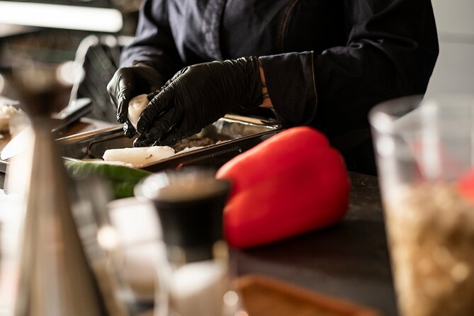 The Ultimate Tapas Workshop in Malaga - How social and hands-on is the class?