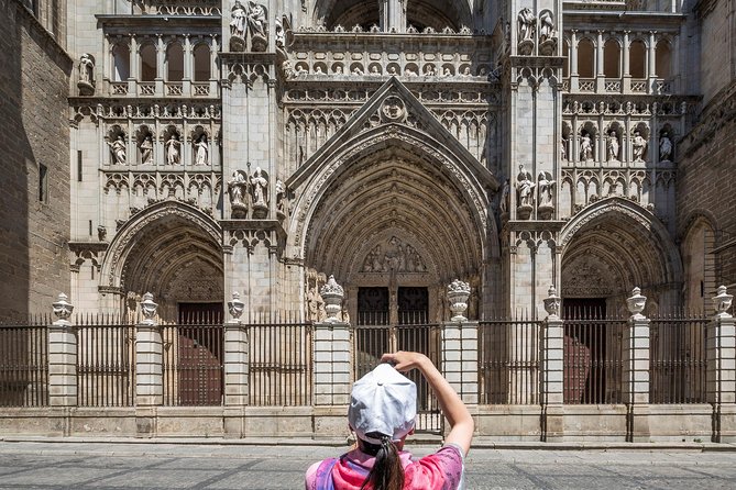 Toledo Full Day with Winery Visit, Tapas and Wine Tasting - Casa del Valle and the Castilla-La Mancha wine stop
