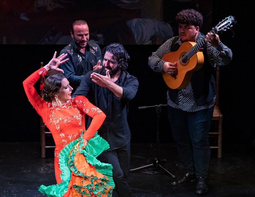 Triana: Authentic Flamenco & Tapas Tour - One hour close to the flamenco stage