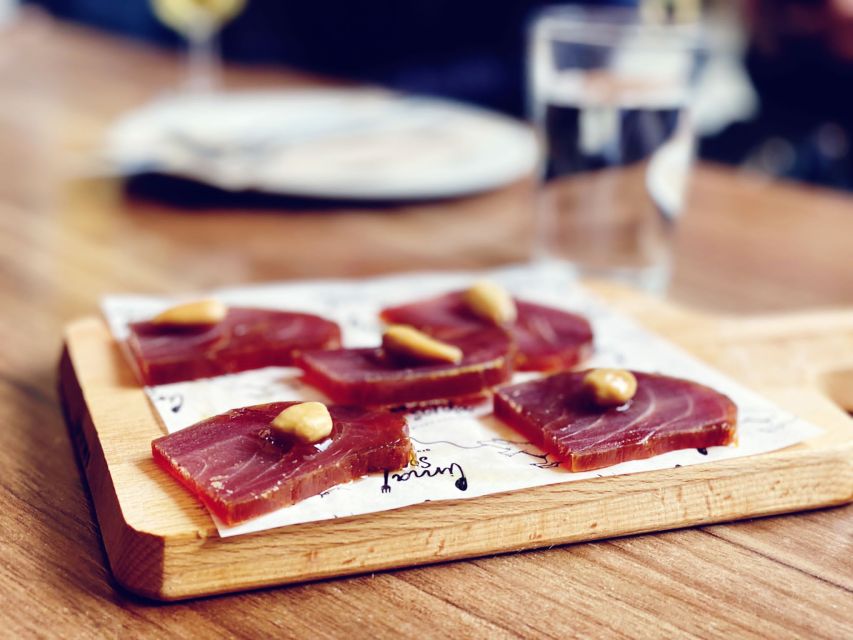 Triana: Authentic Flamenco & Tapas Tour - Sit-down tapas for the main meal