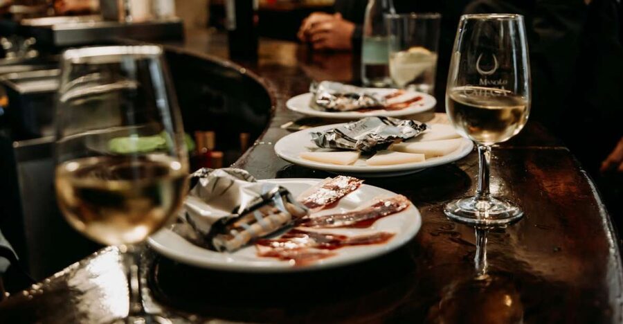 Triana: Authentic Flamenco & Tapas Tour - Starting at Setas de Sevilla