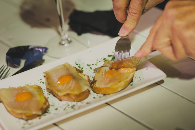 Triana Gourmet Tapas Tour in Seville - Starting at San Jacinto Street