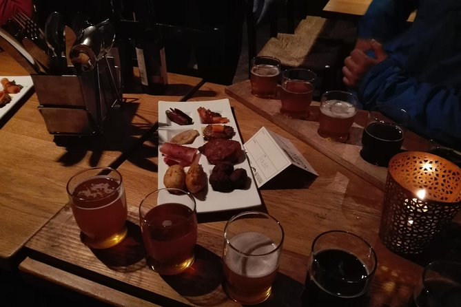 Tromso Beer Safari: Beer tasting with 10 beers and tapas - Ten beers and a short walk through Tromsø