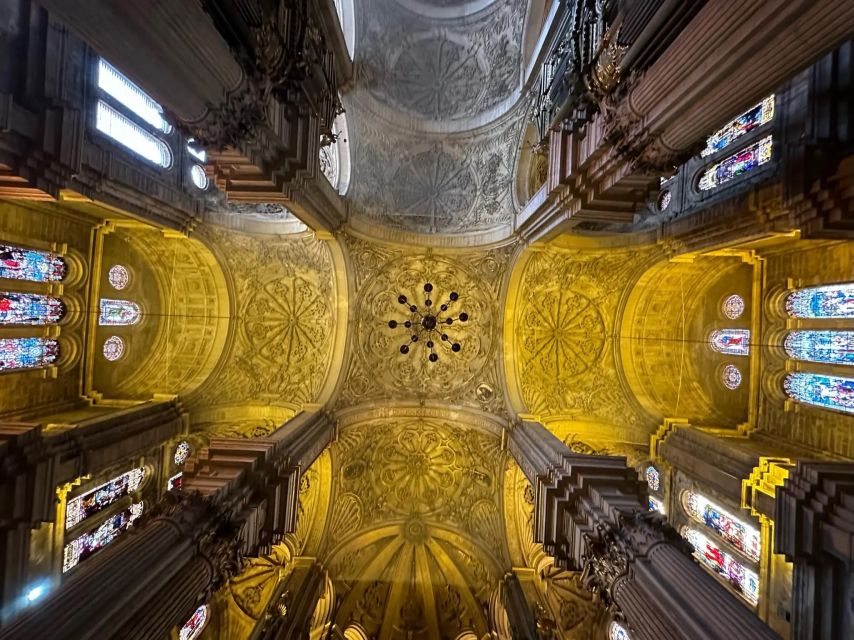 Ultimate Malaga: History and Tapas All Included - Tapas turn sightseeing into a local lesson