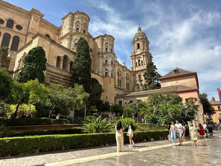 Ultimate Malaga: History and Tapas All Included - What four hours feels like