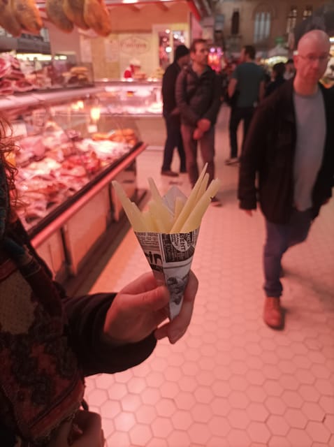 Valencia: Authentic Tapas & Drinks with a Local - Four stops through Valencia’s old center