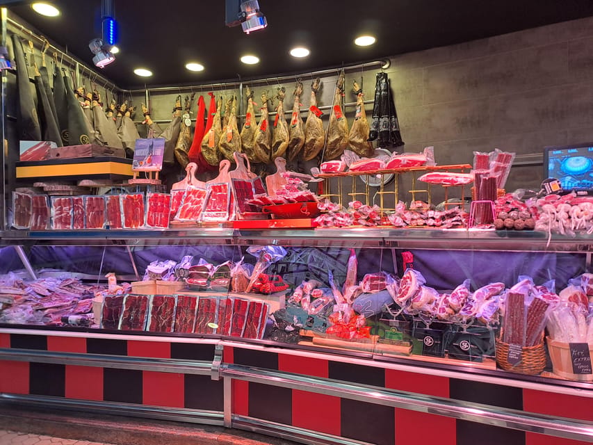 Valencia: Authentic Tapas & Drinks with a Local - Valencia’s historic market and local produce