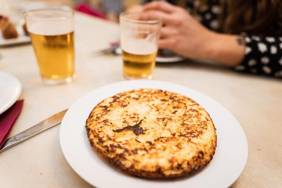 Valencia: Authentic Tapas & Drinks with a Local - Horchata and fartons at lunchtime