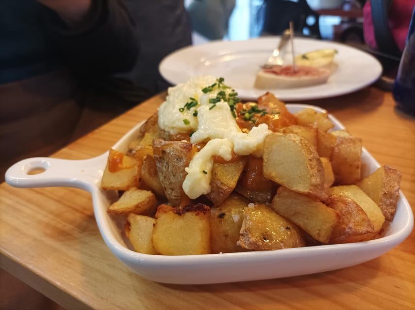 Valencia: Authentic Tapas & Drinks with a Local - Agua de Valencia and the evening route