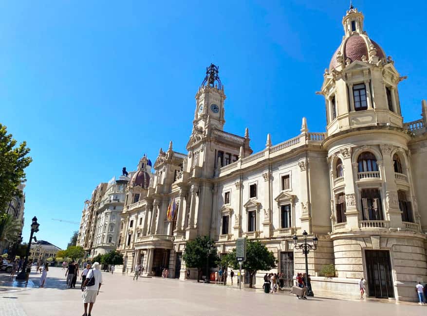 Valencia: Mysteries, Legends, & Local Tapas Experience - Roman layers beneath Plaza de la Almoina