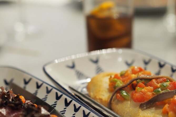 Valencia Tapas Crawl by Food Lover Tour - How the Valencian picaeta shapes the evening