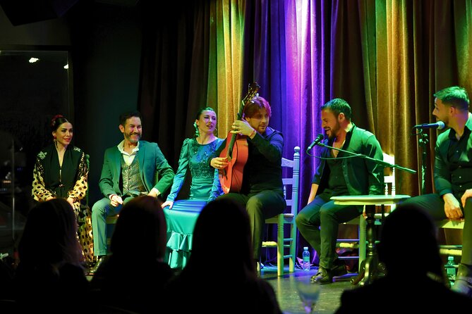 Vibrant Flamenco Show and Tapas Menu in Alicante - What happens when you arrive at El Mentidero