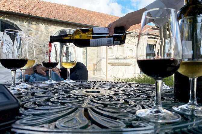 Wine Tasting with Tapas Walking Tour in Porto - The guides can shape the entire afternoon
