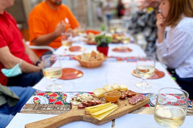 Wine Tasting with Tapas Walking Tour in Porto - Walking through Ribeira and across Porto’s old streets