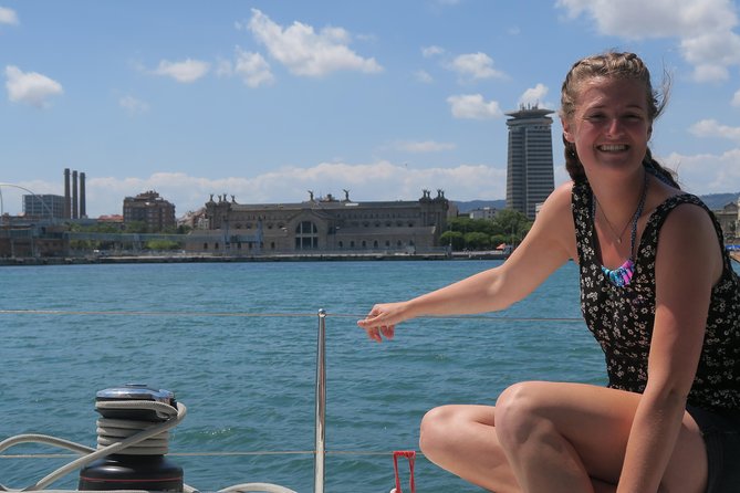 Wonderful 2 Hour Sailing trip including open bar and Pinchos - Taking the helm or letting the crew work