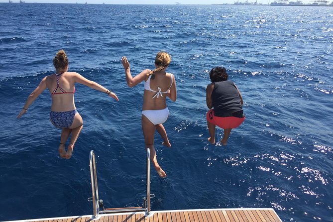 Wonderful 2 Hour Sailing trip including open bar and Pinchos - What the private price really means